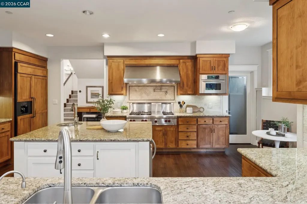 1980 Meadow Road Walnut Creek CA 94595