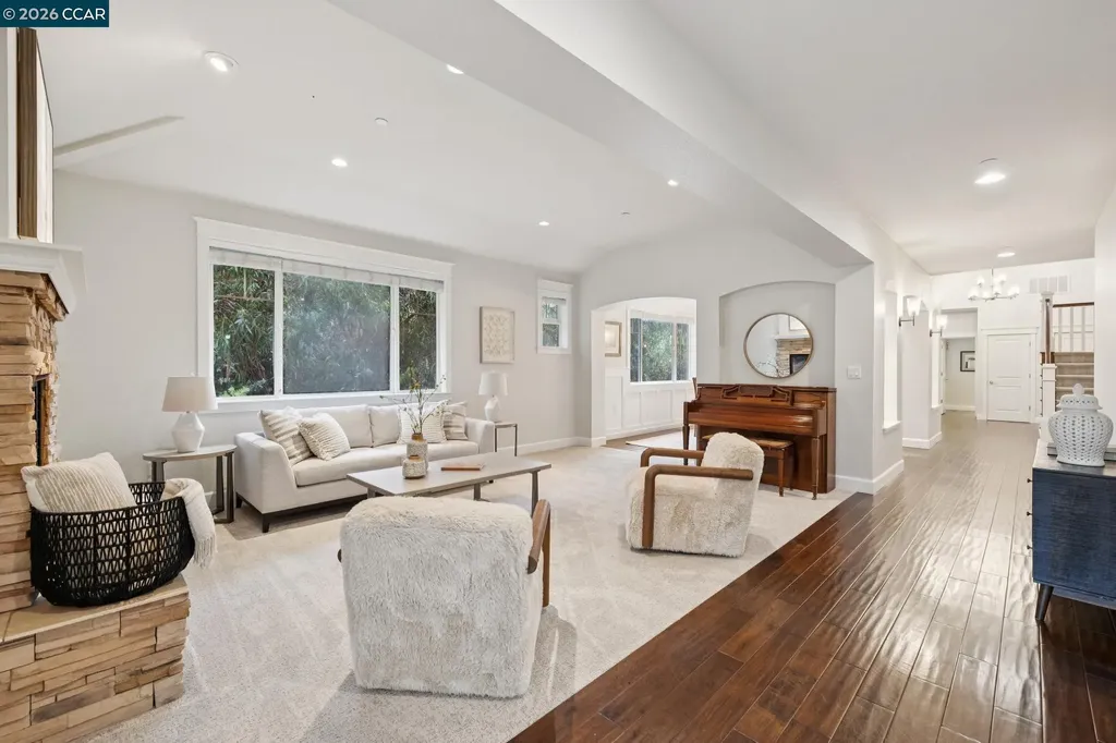 1980 Meadow Road Walnut Creek CA 94595