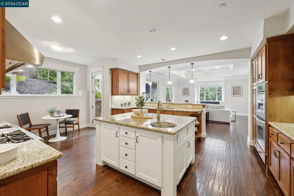 1980 Meadow Road Walnut Creek CA 94595