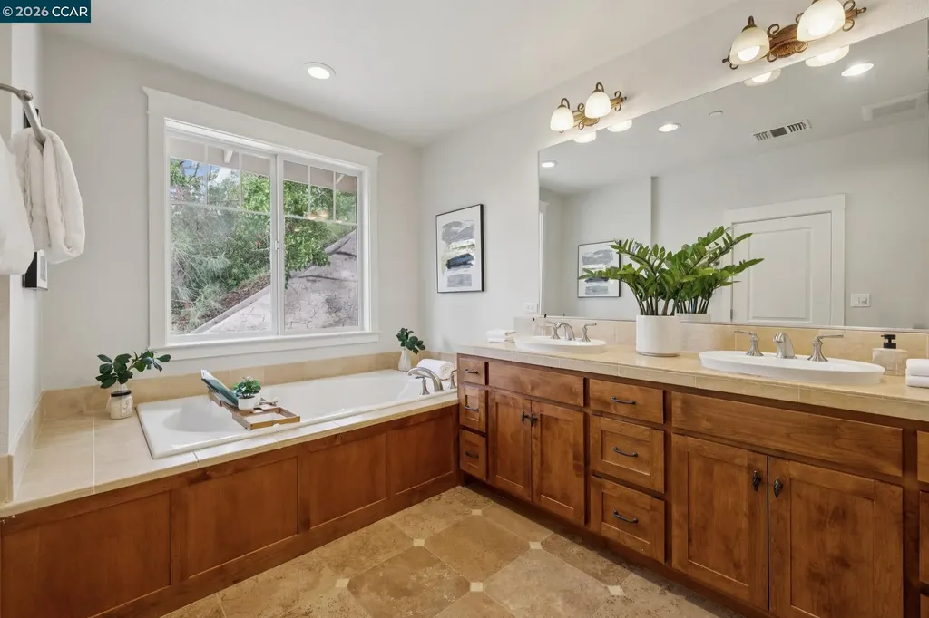 1980 Meadow Road Walnut Creek CA 94595