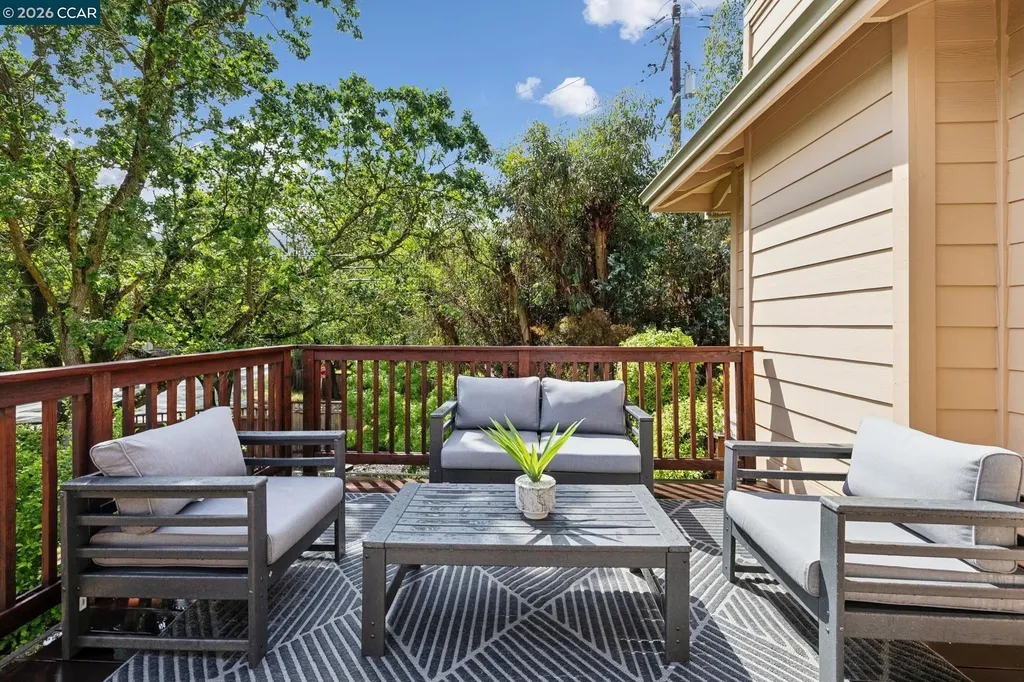 1980 Meadow Road Walnut Creek CA 94595