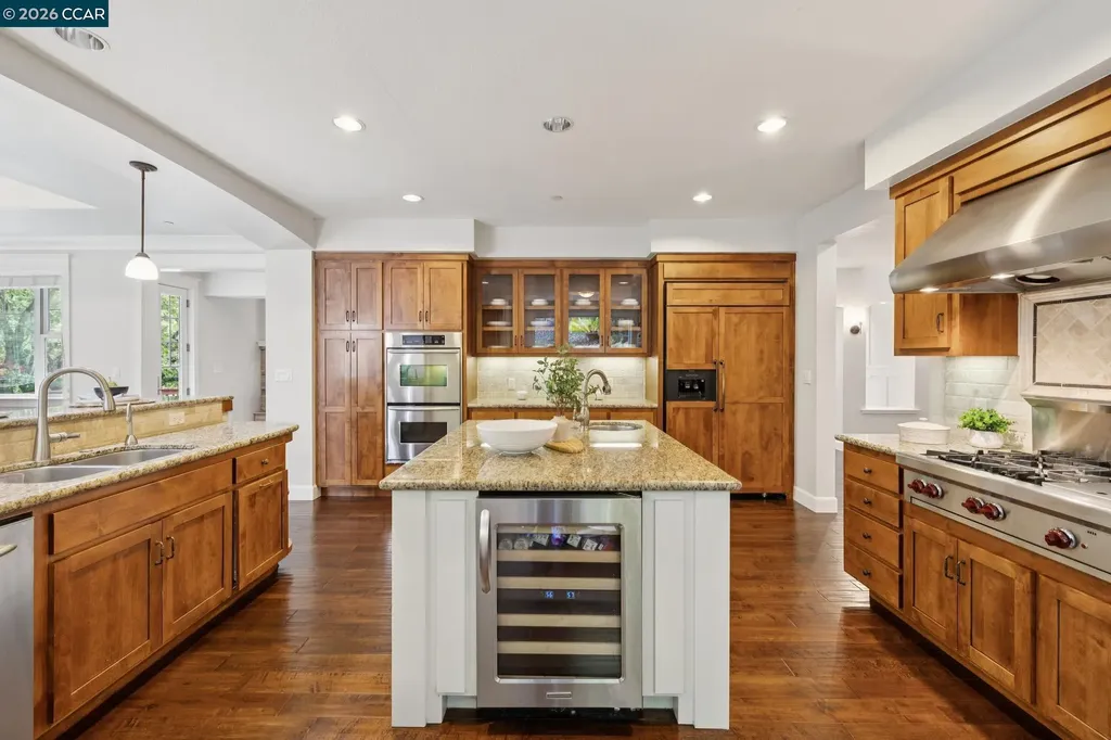 1980 Meadow Road Walnut Creek CA 94595
