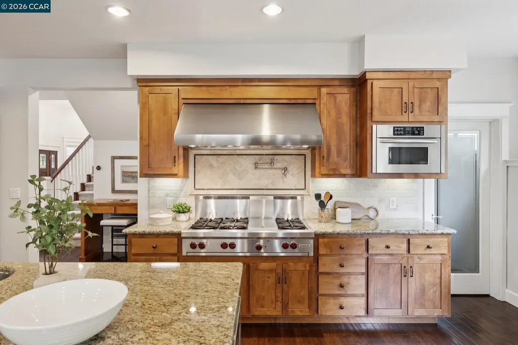 1980 Meadow Road Walnut Creek CA 94595