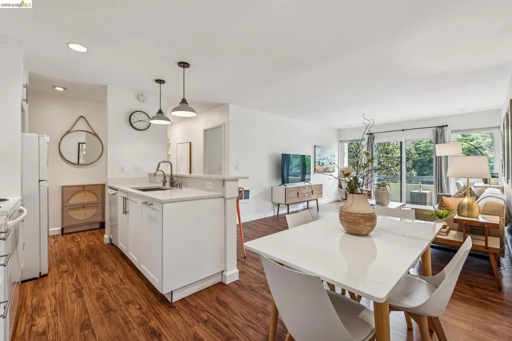 651 Oakland Avenue Oakland CA 94611