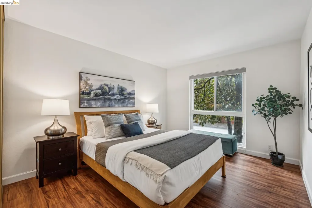 651 Oakland Avenue Oakland CA 94611