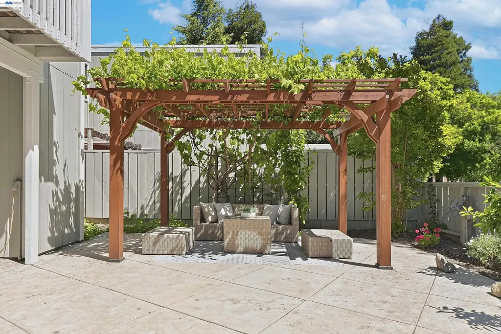 7518 Rosedale Court Pleasanton CA 94588