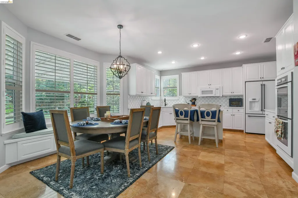 675 Devonshire Loop Brentwood CA 94513