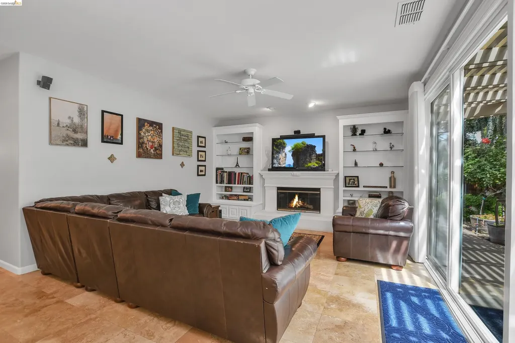 675 Devonshire Loop Brentwood CA 94513