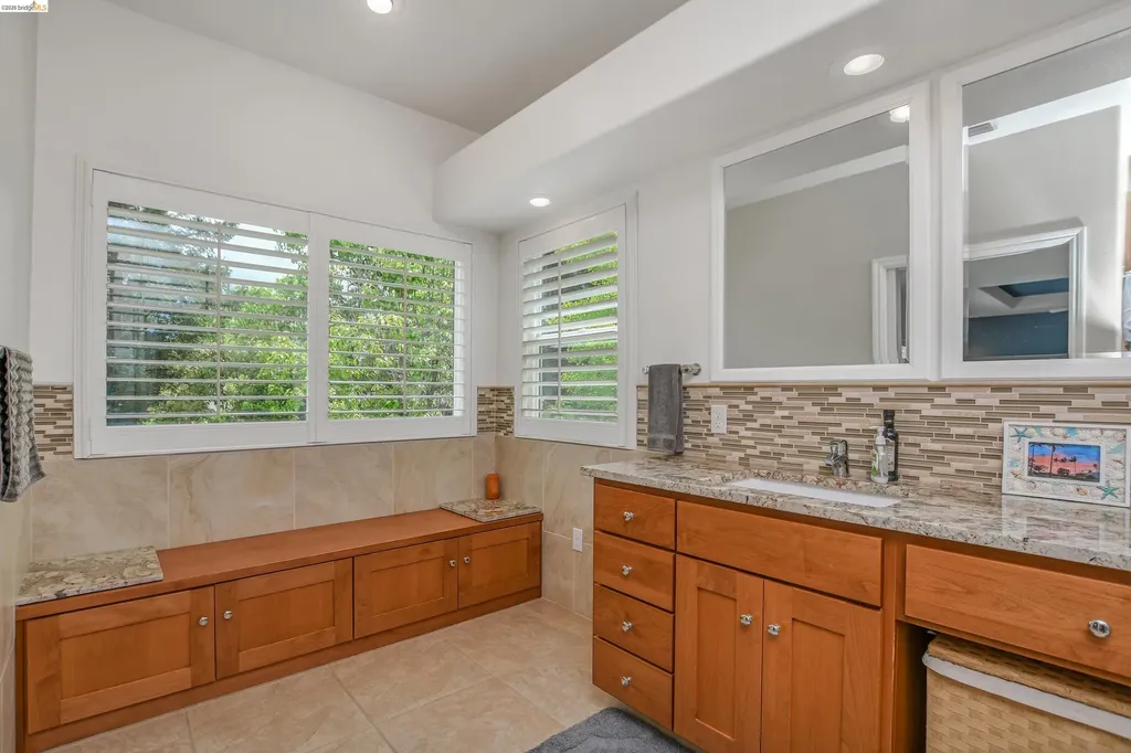 675 Devonshire Loop Brentwood CA 94513