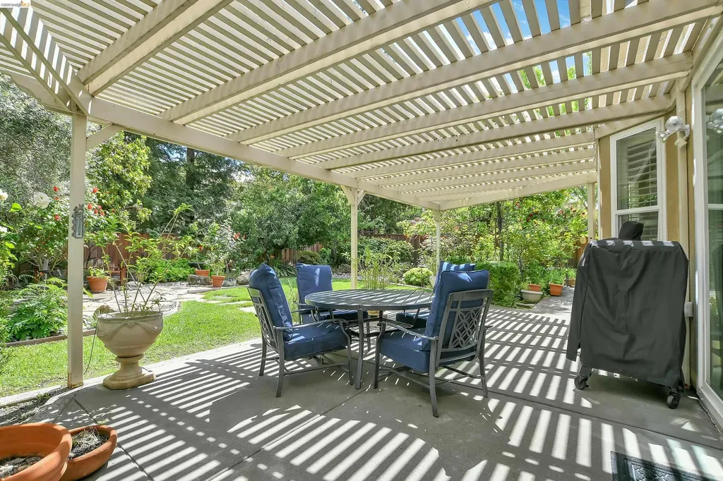 675 Devonshire Loop Brentwood CA 94513
