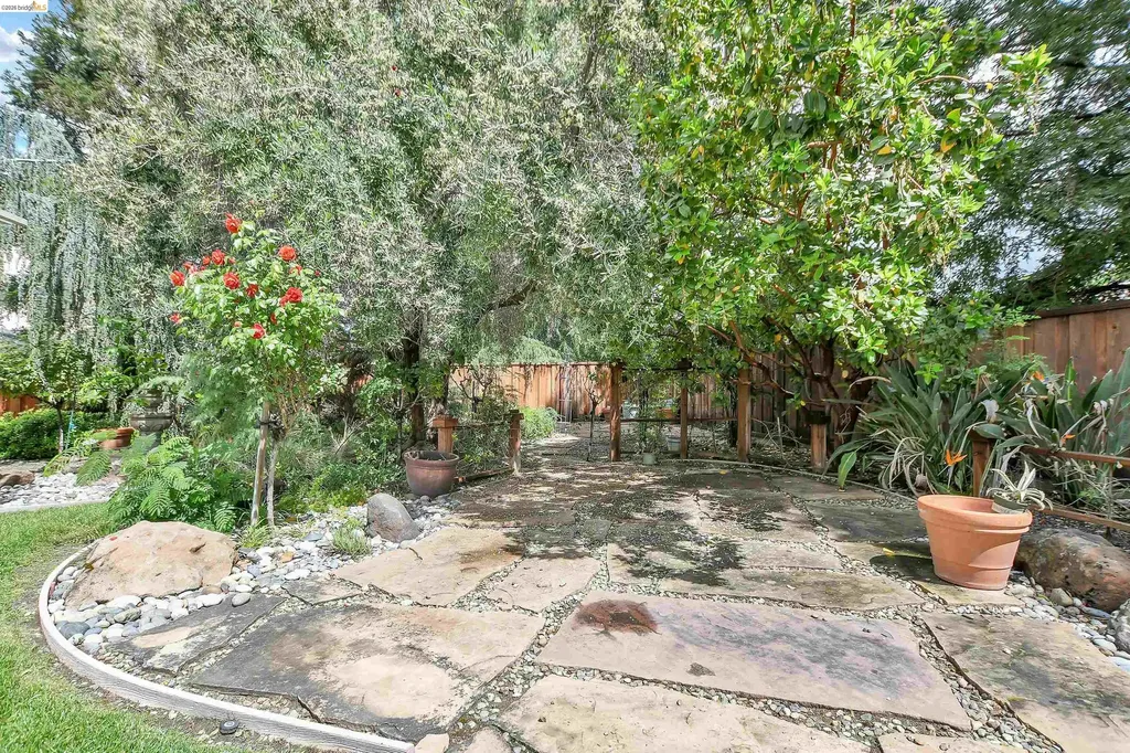 675 Devonshire Loop Brentwood CA 94513