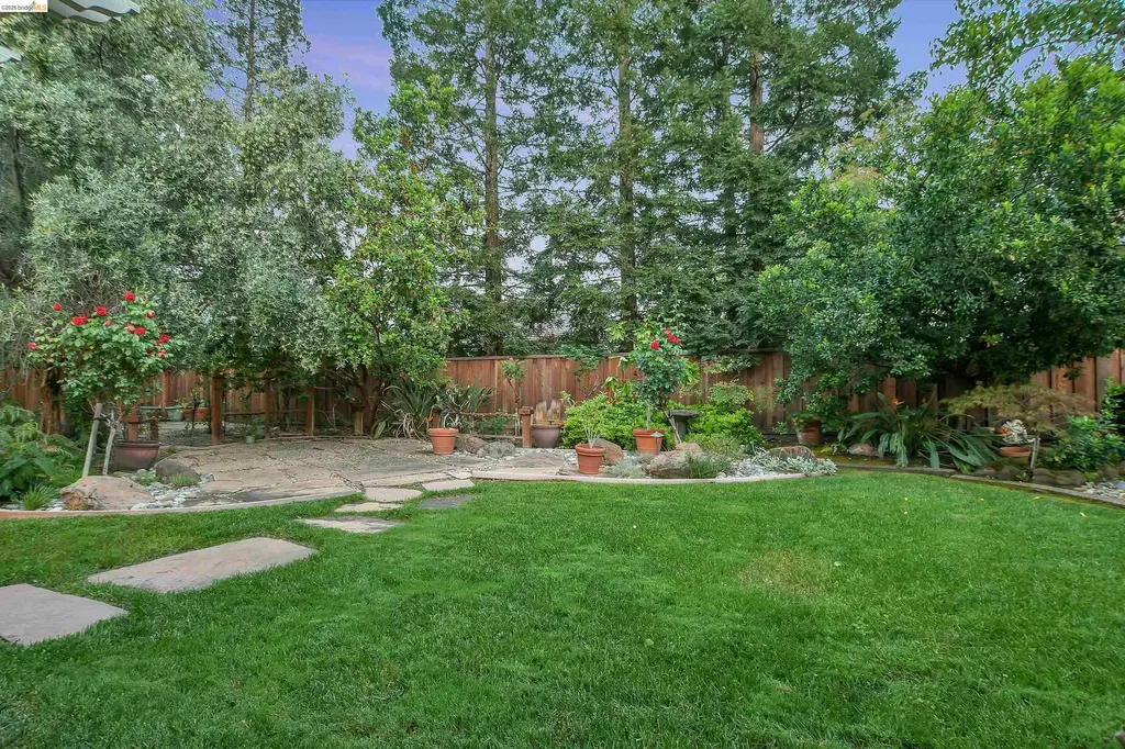 675 Devonshire Loop Brentwood CA 94513