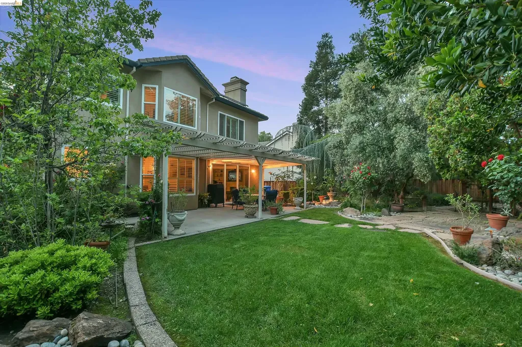 675 Devonshire Loop Brentwood CA 94513