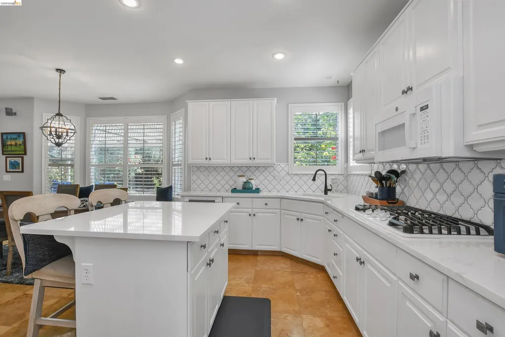 675 Devonshire Loop Brentwood CA 94513