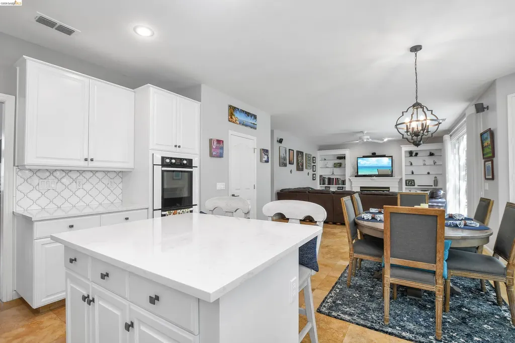 675 Devonshire Loop Brentwood CA 94513
