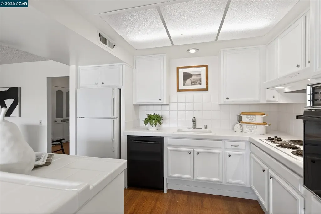 3101 Golden Rain Road Walnut Creek CA 94595