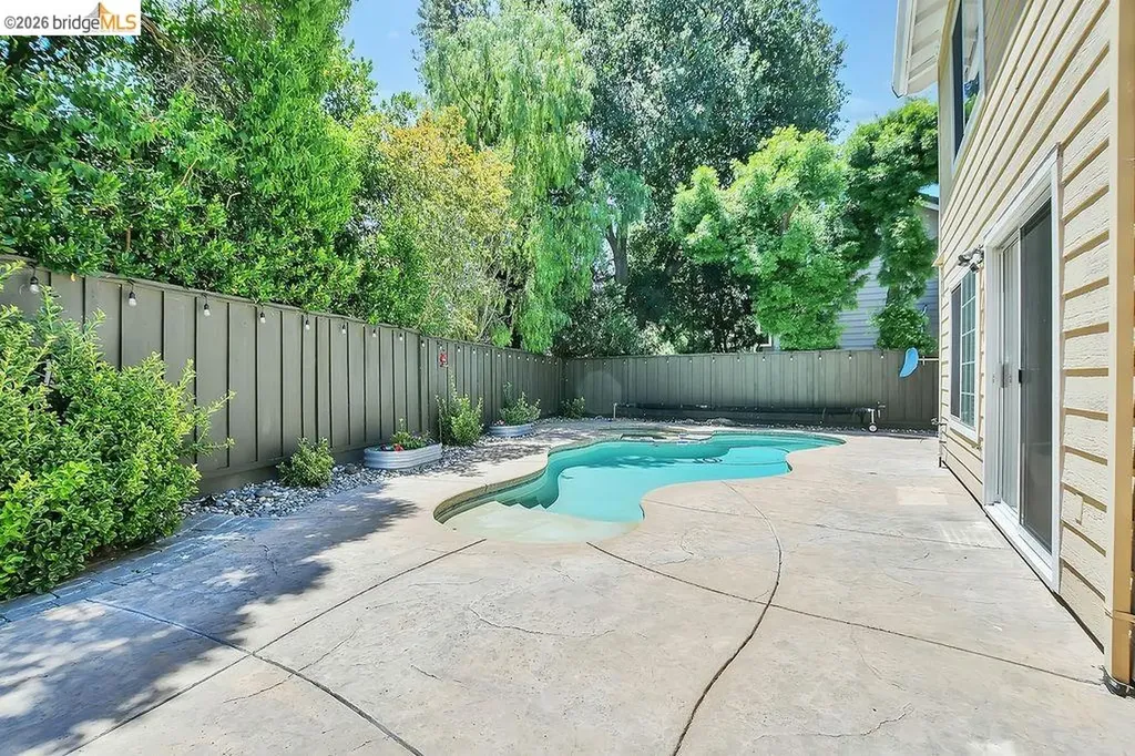150 Trenton Circle Pleasanton CA 94566