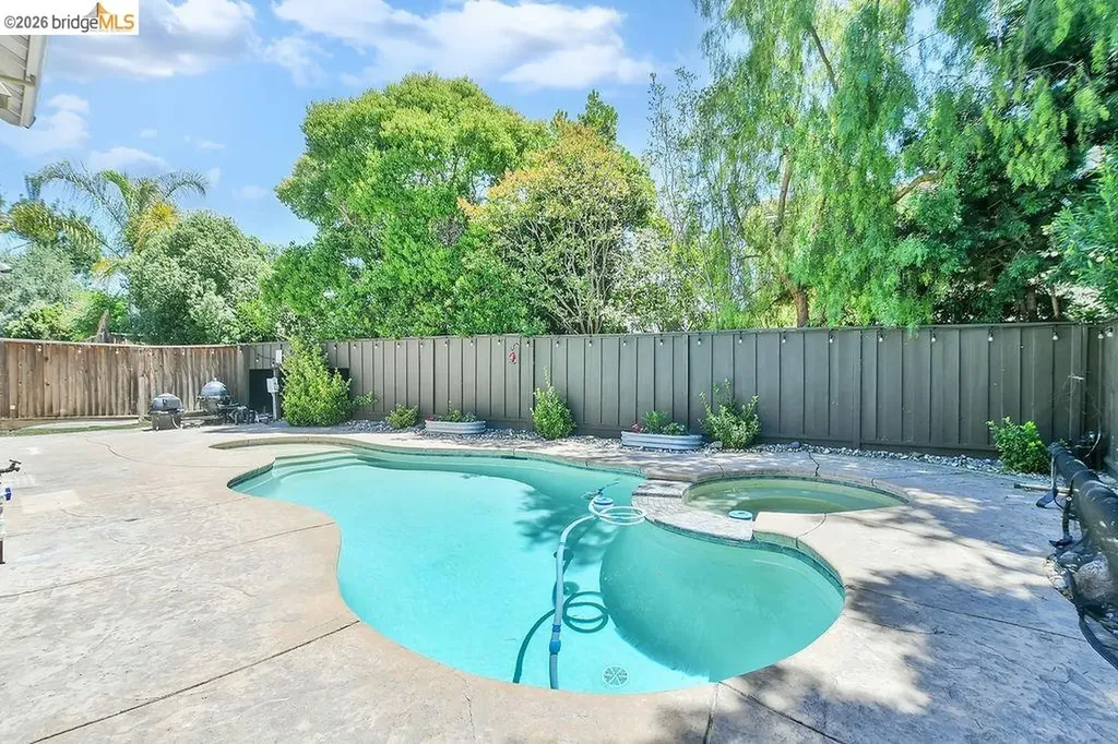 150 Trenton Circle Pleasanton CA 94566