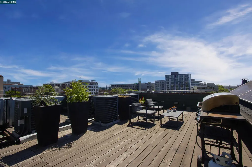 410 Webster Street Oakland CA 94607