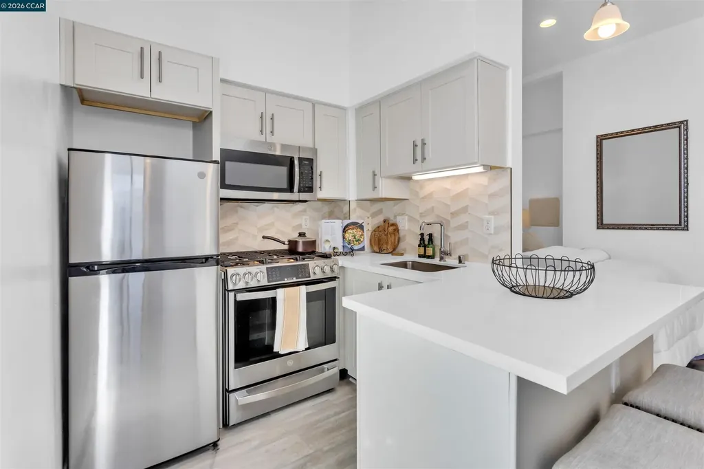 410 Webster Street Oakland CA 94607