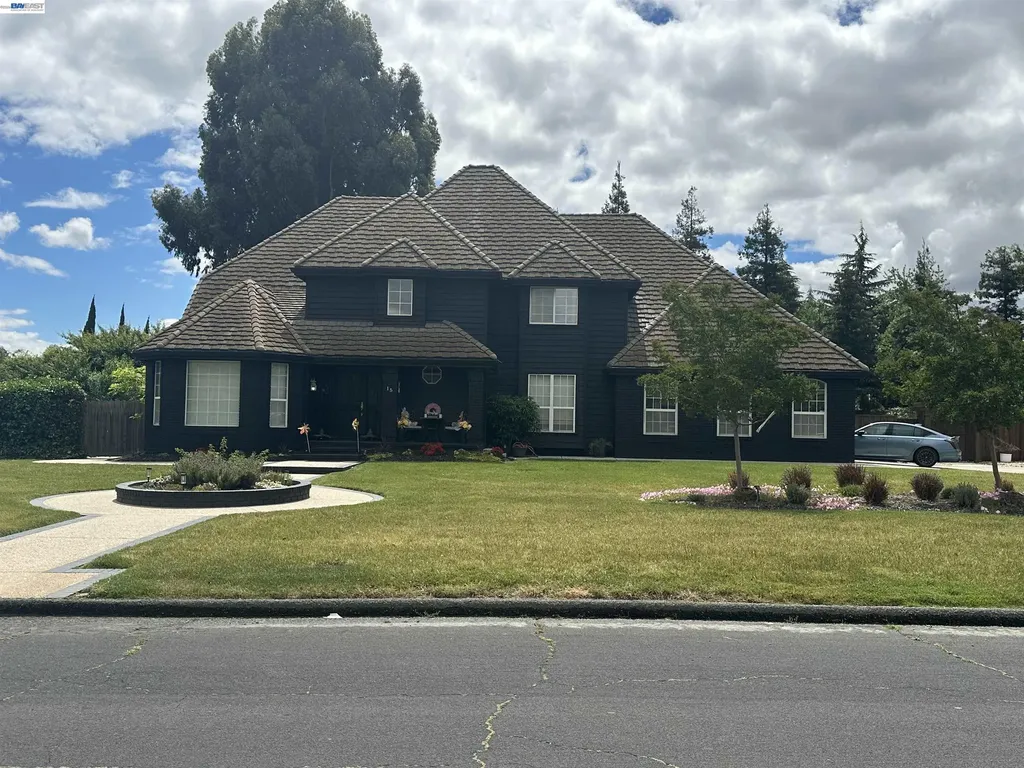 15 Madeira Court Oakley CA 94561