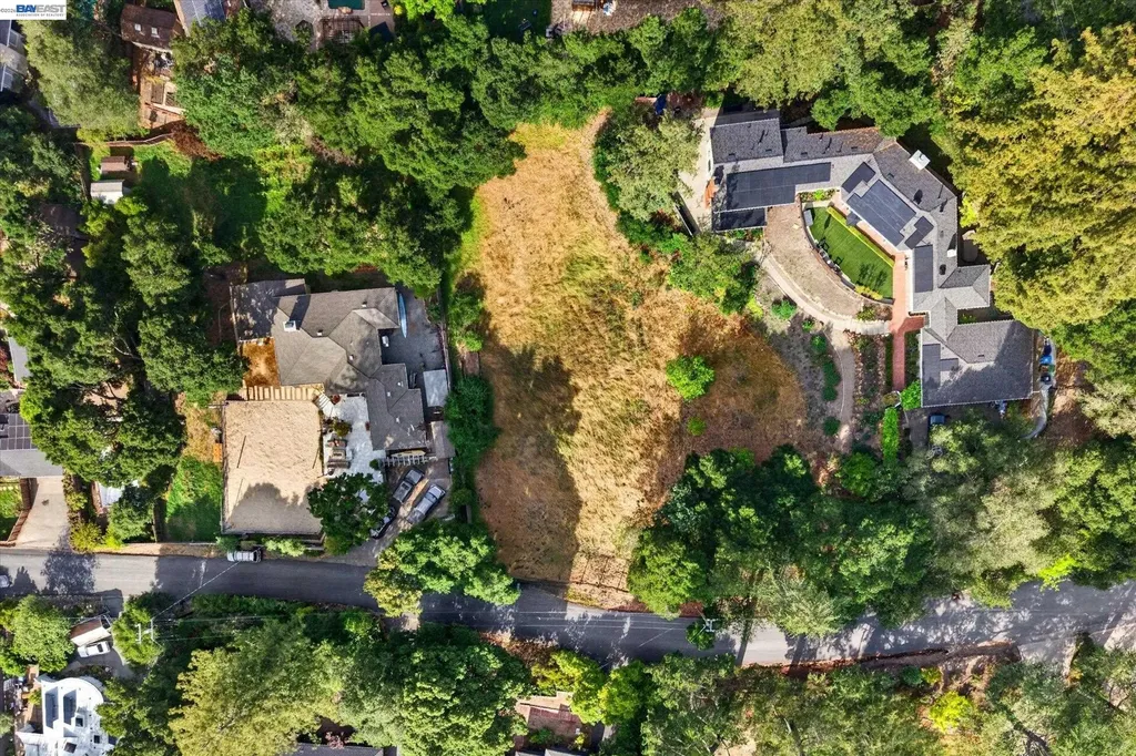 1087 Rahara Dr, A Lafayette CA 94549