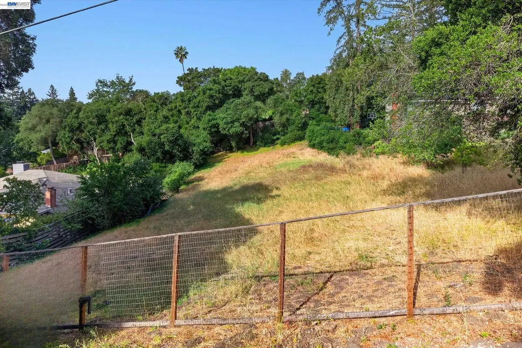 1087 Rahara Dr, A Lafayette CA 94549