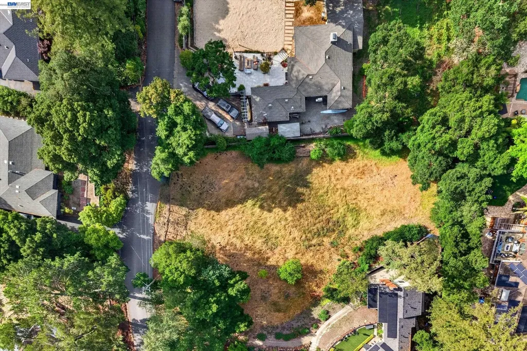 1087 Rahara Dr, A Lafayette CA 94549