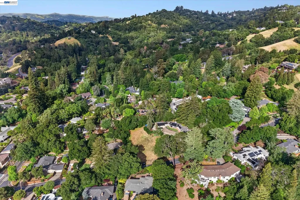 1087 Rahara Dr, A Lafayette CA 94549