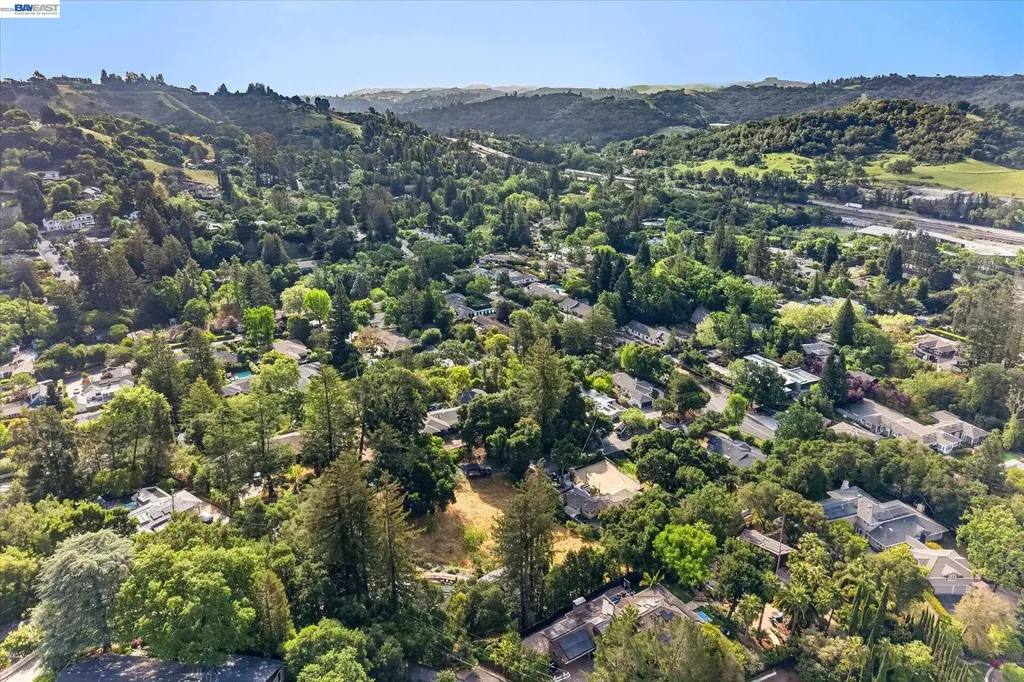1087 Rahara Dr, A Lafayette CA 94549