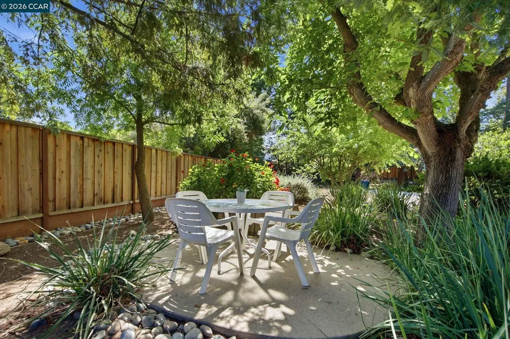 143 Donegal Way Martinez CA 94553