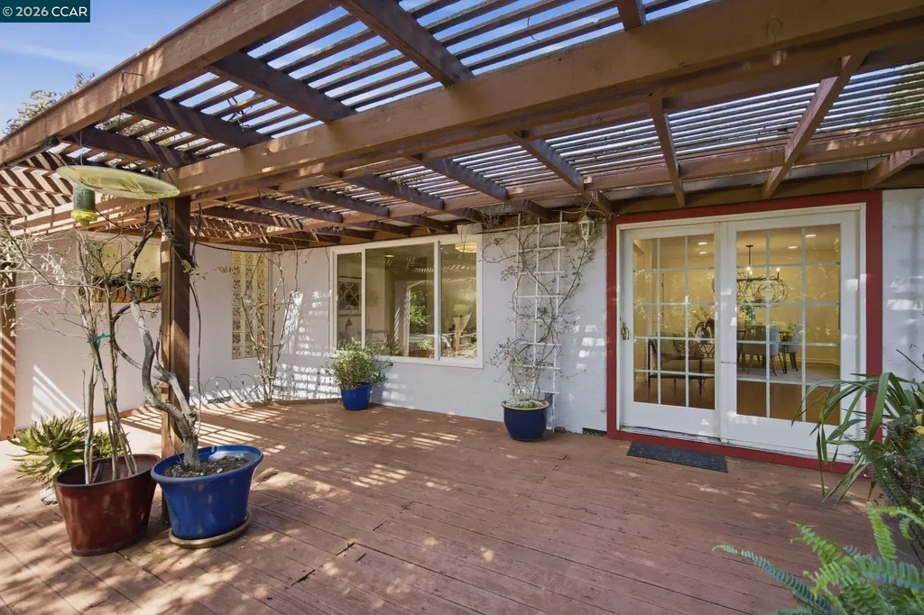 143 Donegal Way Martinez CA 94553