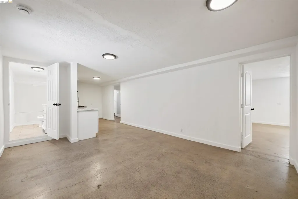 2735 11th Street Oakland CA 94601