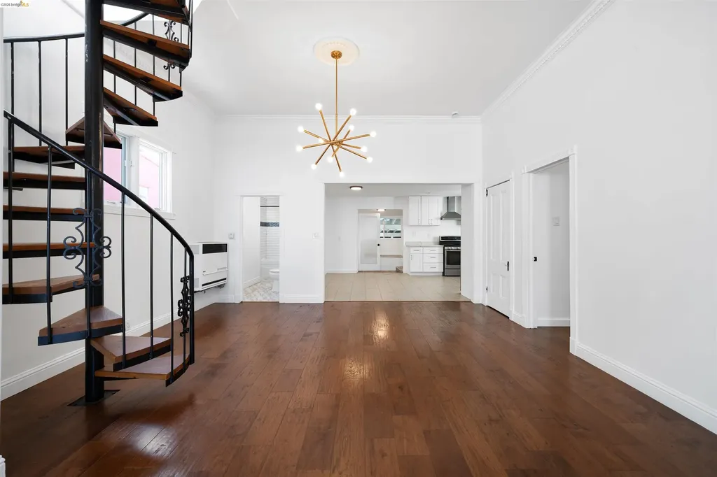 2735 11th Street Oakland CA 94601