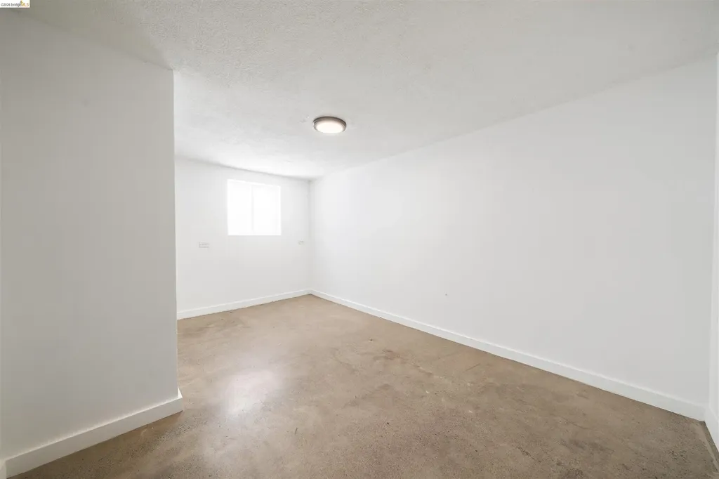 2735 11th Street Oakland CA 94601