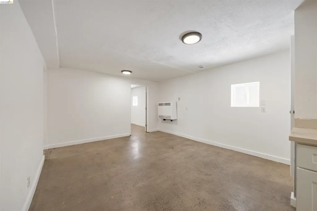 2735 11th Street Oakland CA 94601