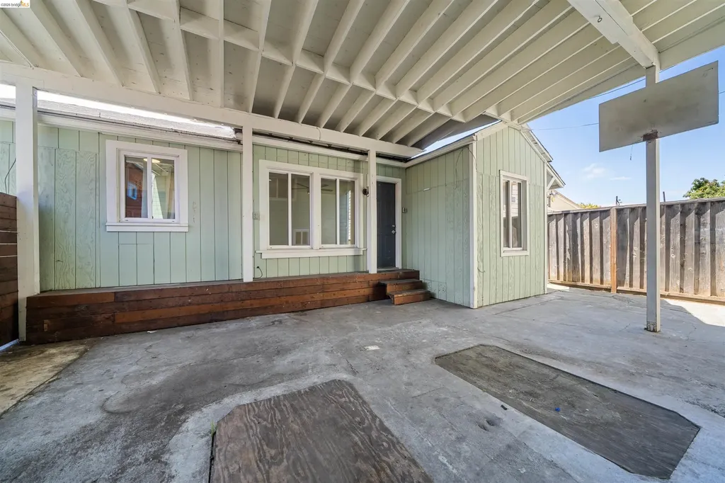 2735 11th Street Oakland CA 94601