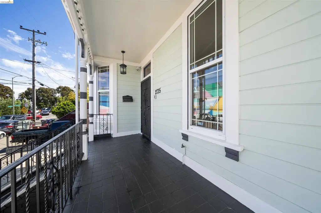 2735 11th Street Oakland CA 94601