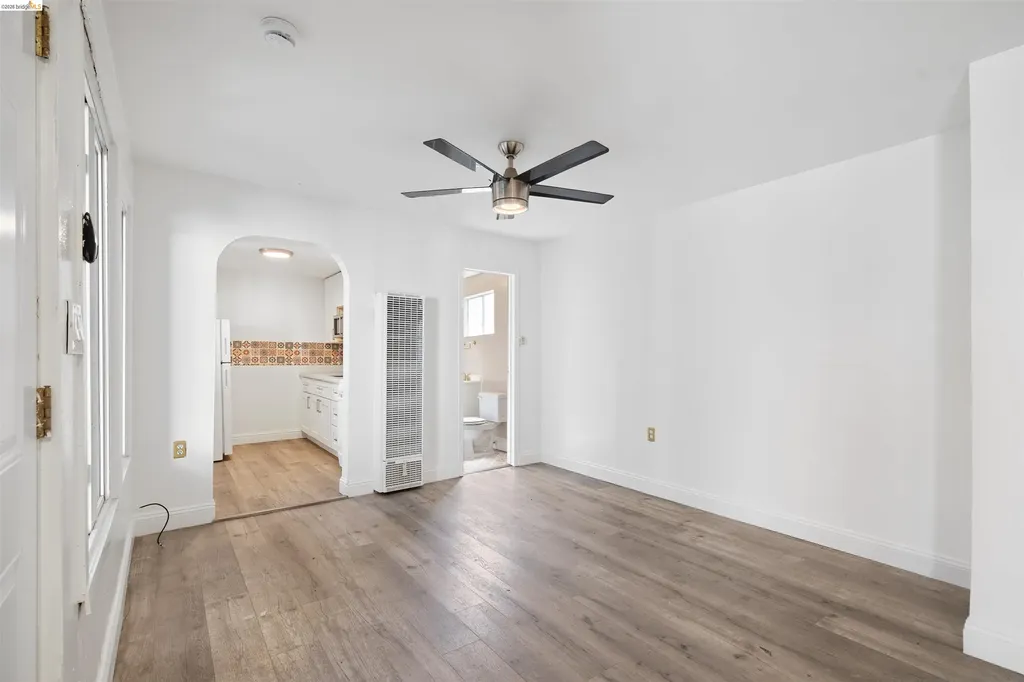 2735 11th Street Oakland CA 94601