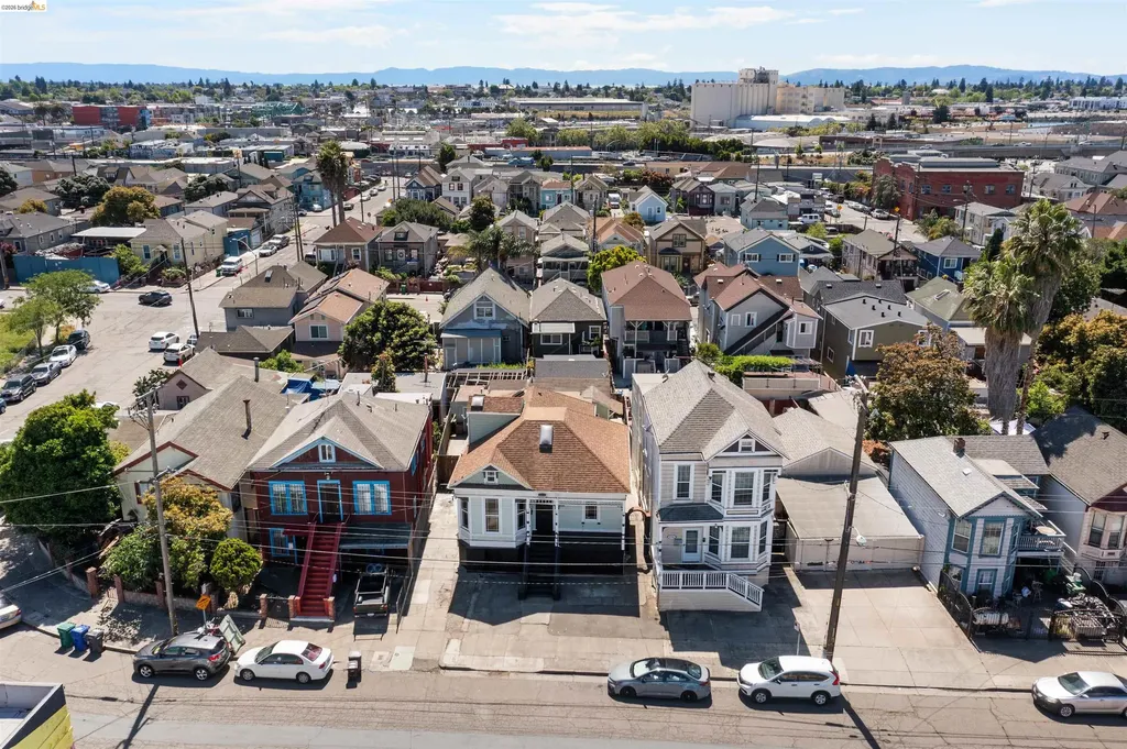2735 11th Street Oakland CA 94601