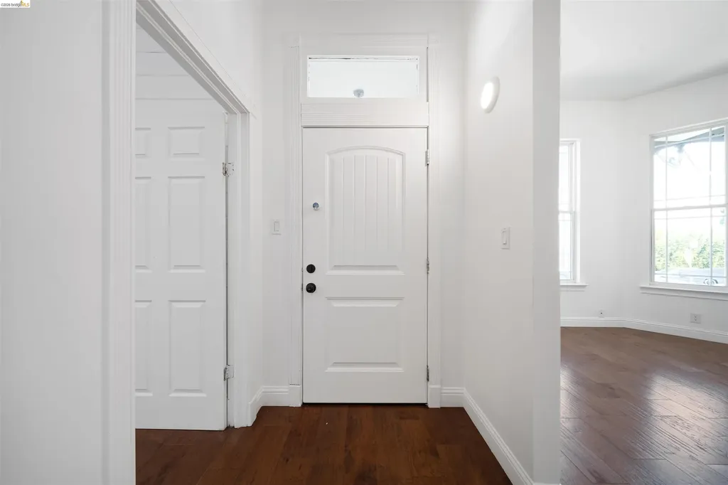 2735 11th Street Oakland CA 94601
