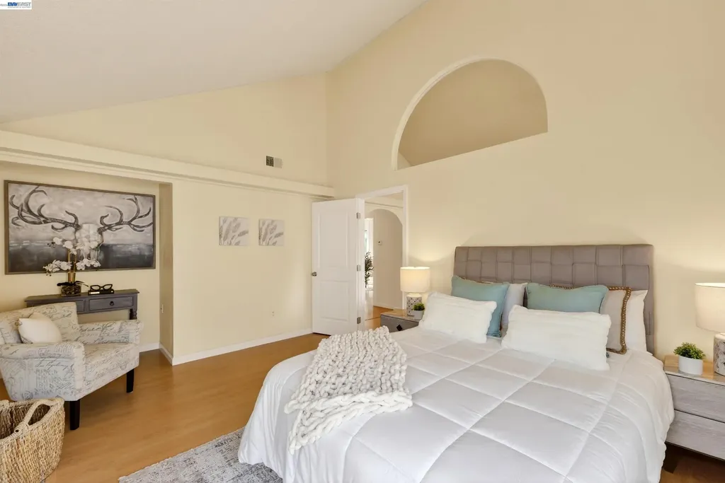 137 Parfait Lane Alameda CA 94502