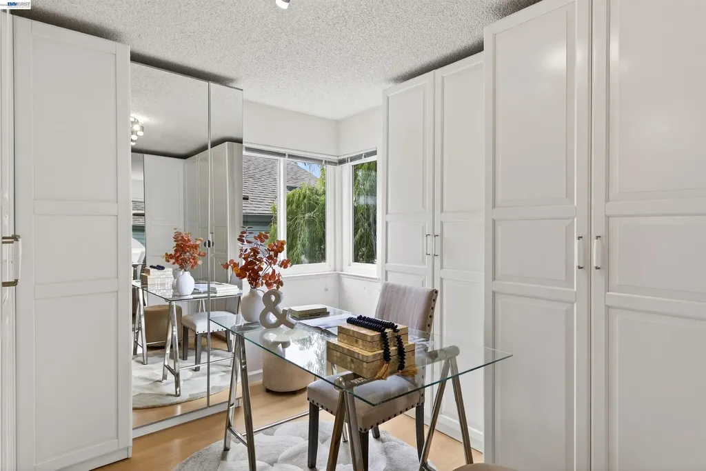 137 Parfait Lane Alameda CA 94502