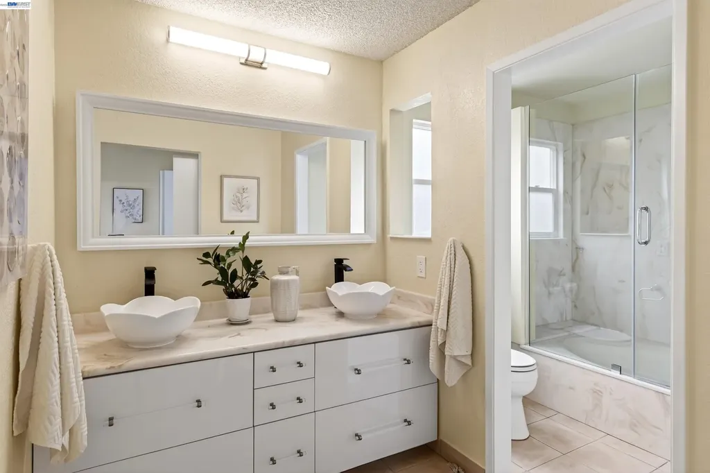 137 Parfait Lane Alameda CA 94502