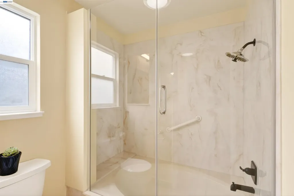 137 Parfait Lane Alameda CA 94502