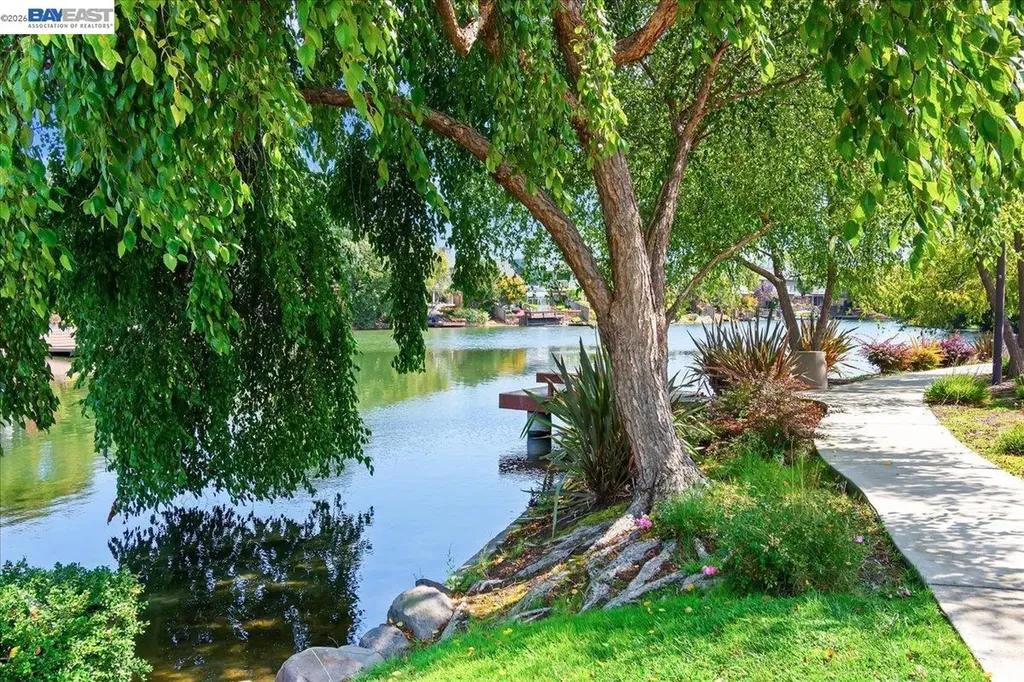 137 Parfait Lane Alameda CA 94502