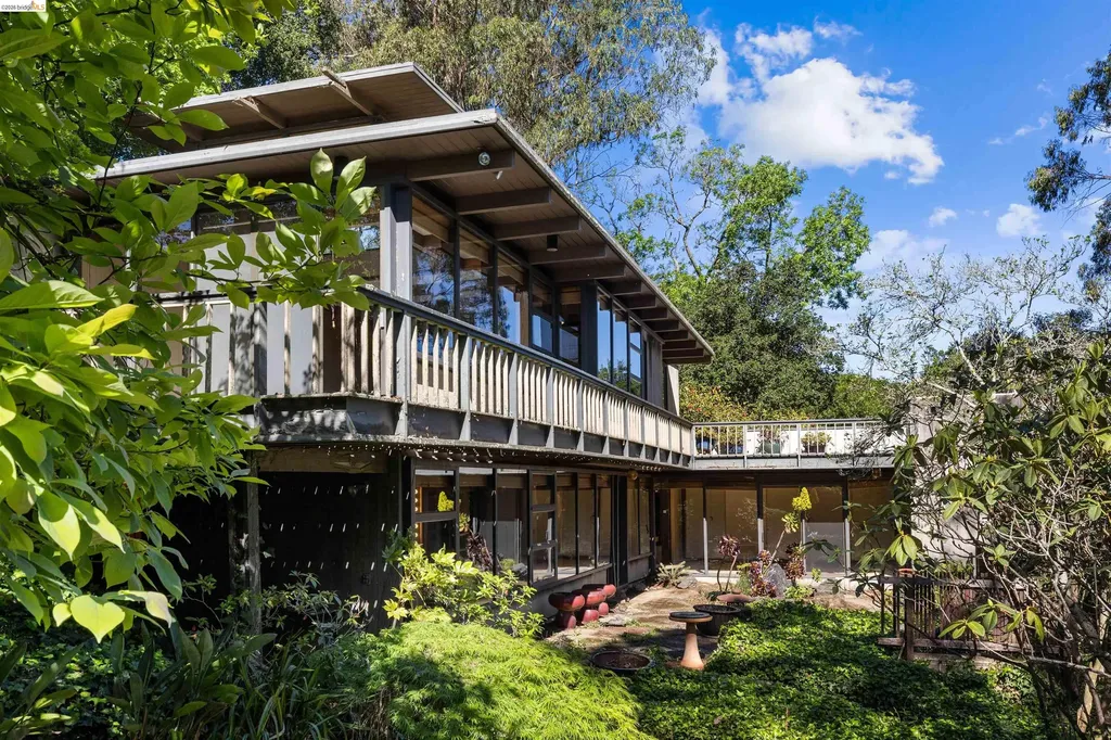 205 Lake Drive Kensington CA 94708