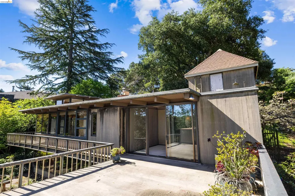205 Lake Drive Kensington CA 94708