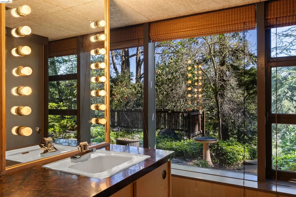 205 Lake Drive Kensington CA 94708