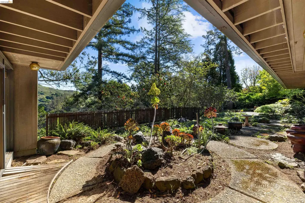 205 Lake Drive Kensington CA 94708